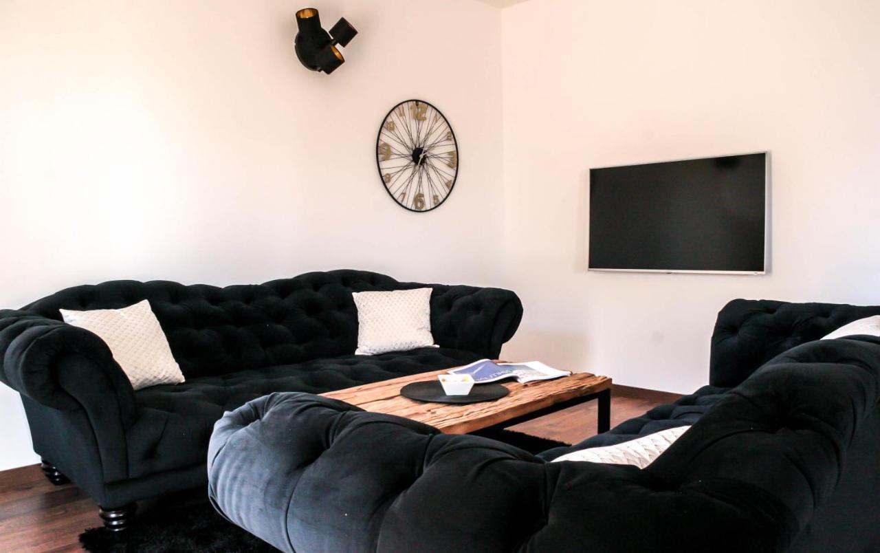 Blackpearl Apartment Split Exterior photo