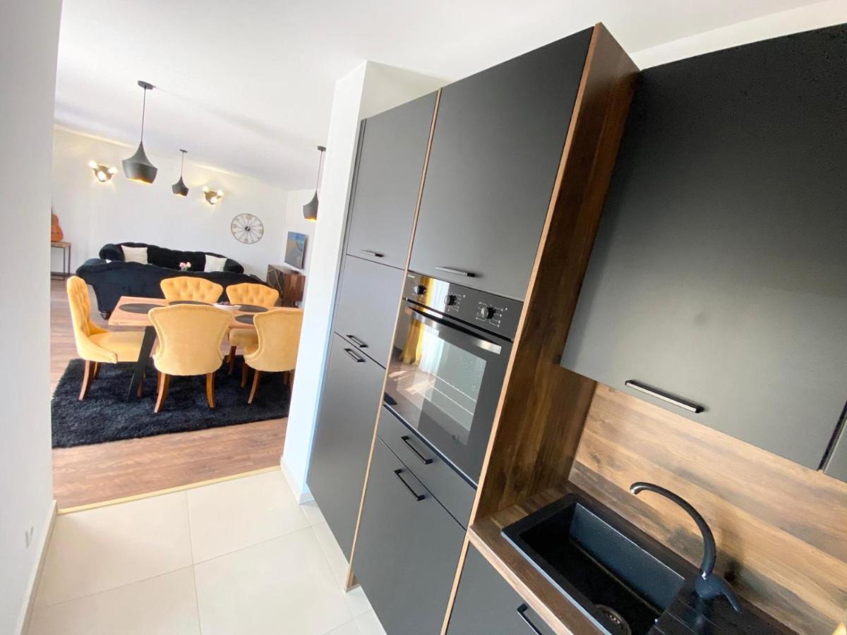Blackpearl Apartment Split Exterior photo